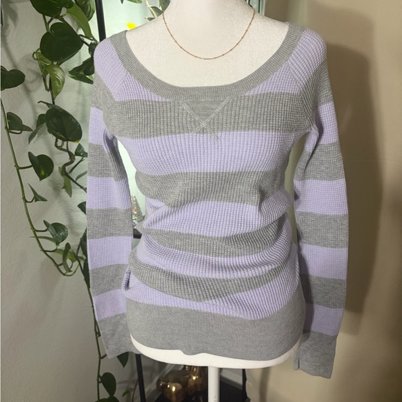 American Eagle Outfitters Lavender and Gray Striped Sweater - Picture 2 of 7